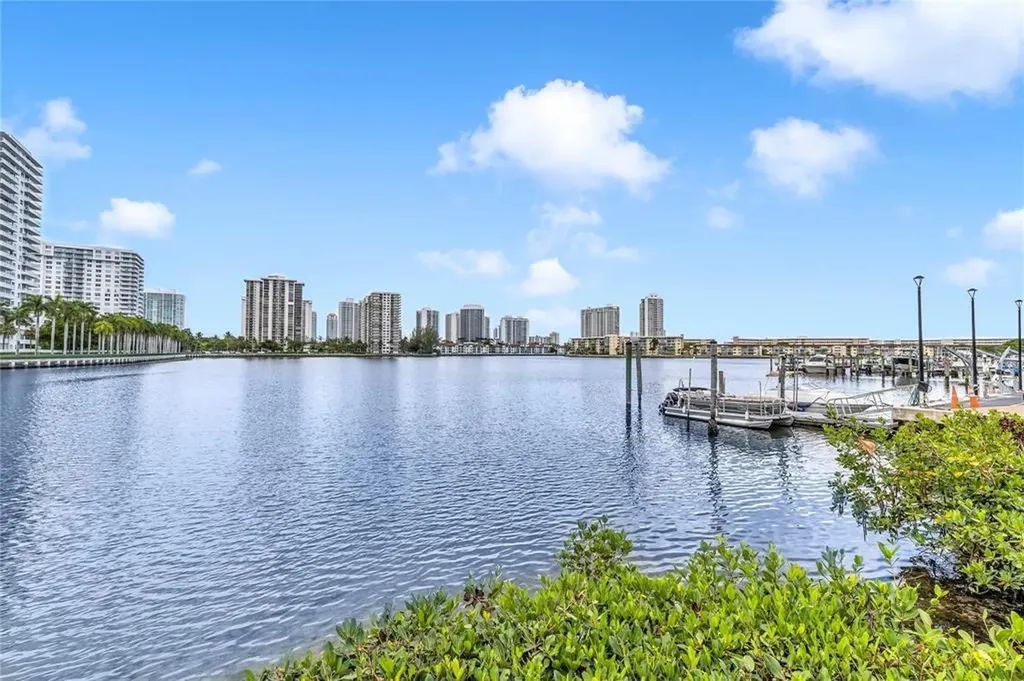 2750 NE 183rd Street Aventura FL 33160