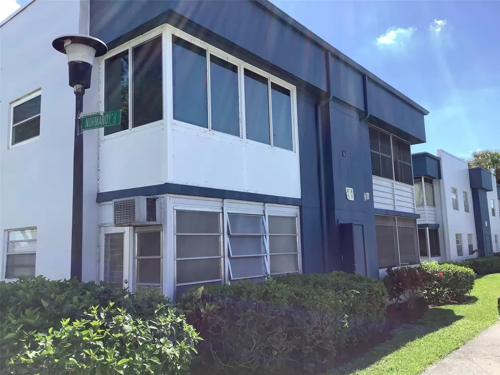 70 Normandy B Delray Beach FL 33484