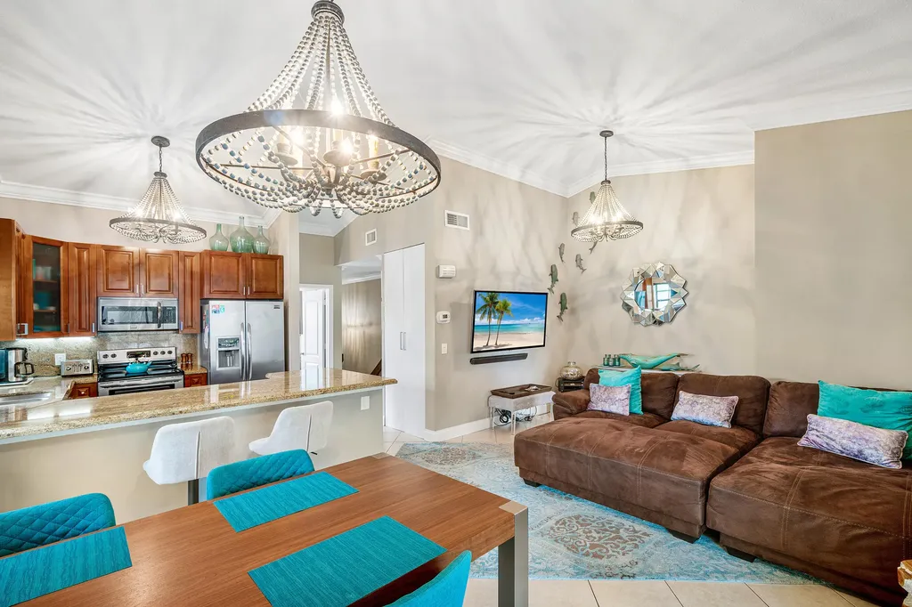 312 Liberty Court Deerfield Beach FL 33442