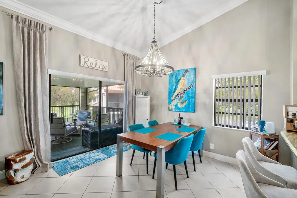 312 Liberty Court Deerfield Beach FL 33442