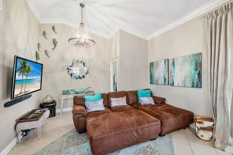 312 Liberty Court Deerfield Beach FL 33442