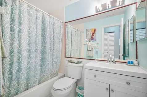 312 Liberty Court Deerfield Beach FL 33442