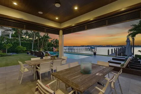 825 W Oyster Lane Lantana FL 33462