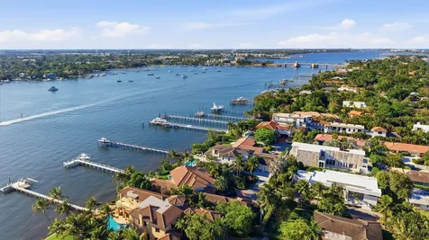 825 W Oyster Lane Lantana FL 33462