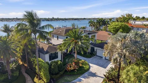 825 W Oyster Lane Lantana FL 33462