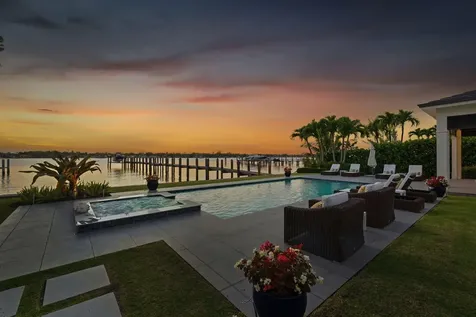825 W Oyster Lane Lantana FL 33462