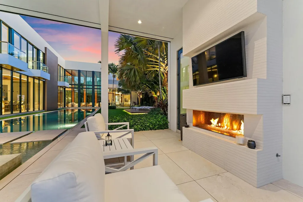 160 Spyglass Lane Jupiter FL 33477