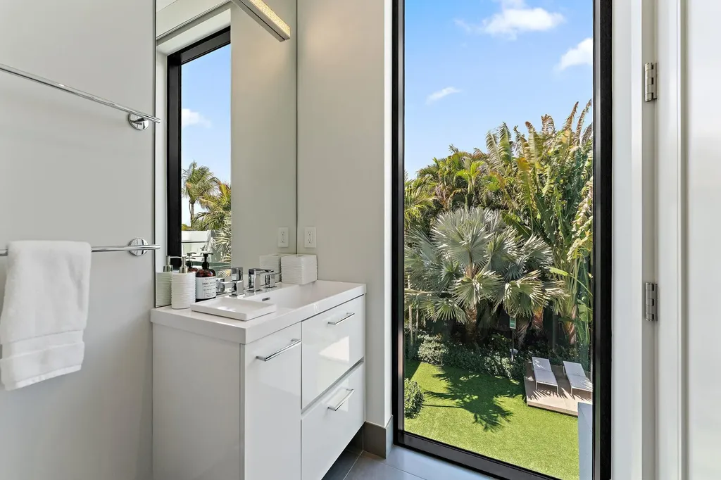 160 Spyglass Lane Jupiter FL 33477