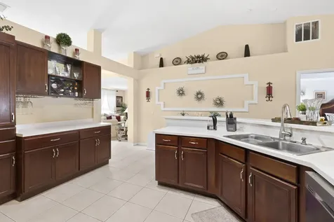 6690 NW Pinson Court Port St Lucie FL 34983