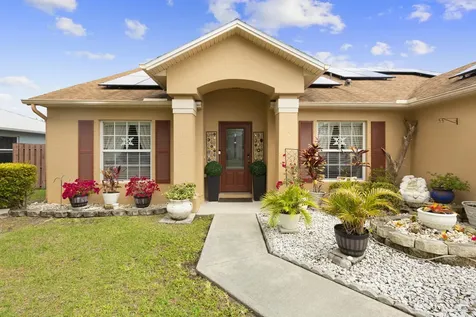 6690 NW Pinson Court Port St Lucie FL 34983