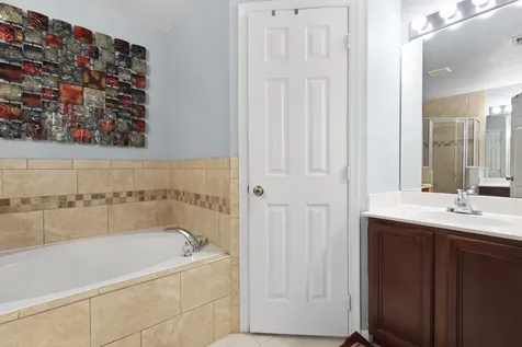 6690 NW Pinson Court Port St Lucie FL 34983