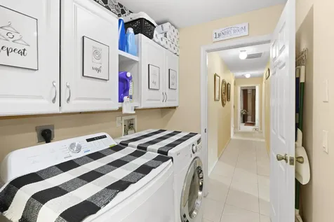 6690 NW Pinson Court Port St Lucie FL 34983