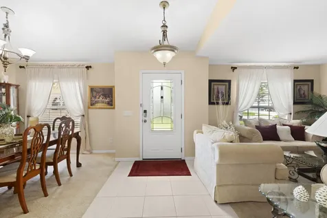 6690 NW Pinson Court Port St Lucie FL 34983