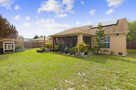 6690 NW Pinson Court Port St Lucie FL 34983