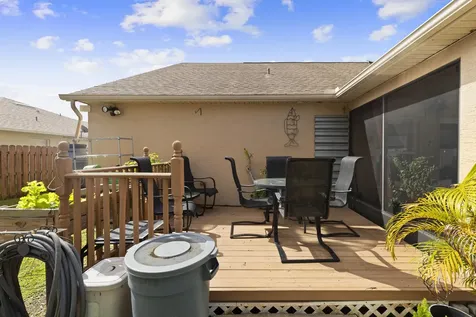 6690 NW Pinson Court Port St Lucie FL 34983