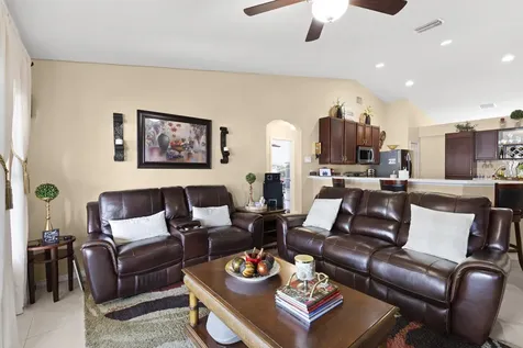 6690 NW Pinson Court Port St Lucie FL 34983