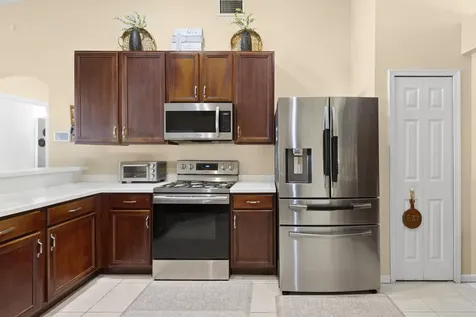 6690 NW Pinson Court Port St Lucie FL 34983