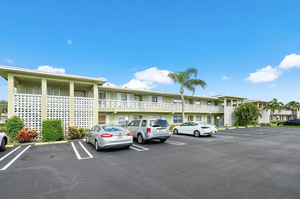 1021 Flame Vine Avenue Delray Beach FL 33445