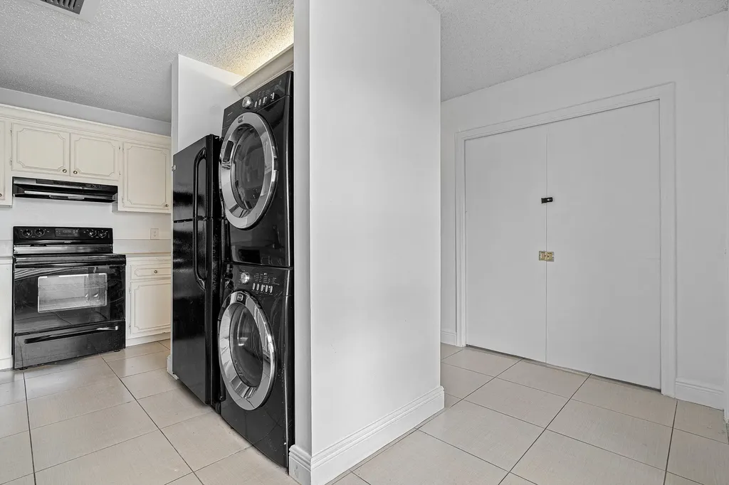 1021 Flame Vine Avenue Delray Beach FL 33445