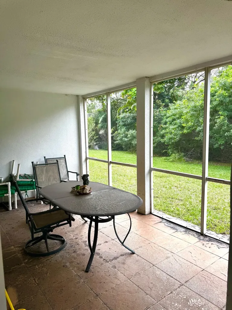 815 W Boynton Beach Boulevard Boynton Beach FL 33426