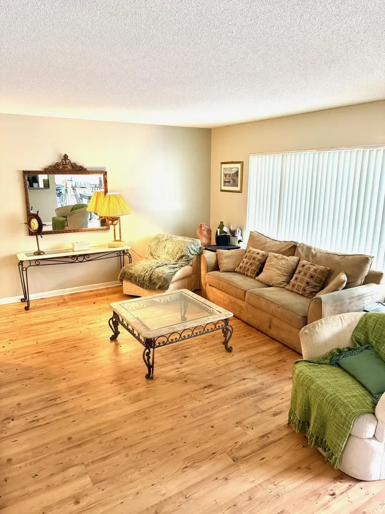 815 W Boynton Beach Boulevard Boynton Beach FL 33426