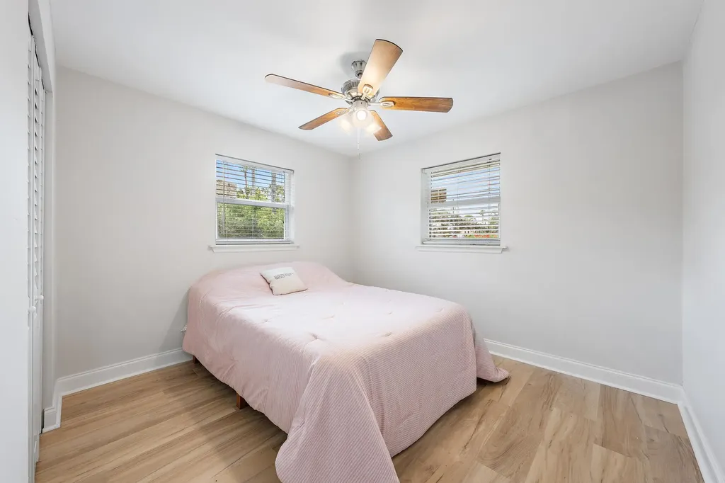 12015 Colony Avenue Palm Beach Gardens FL 33410