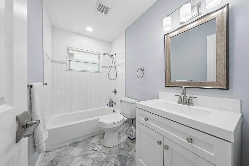 12015 Colony Avenue Palm Beach Gardens FL 33410