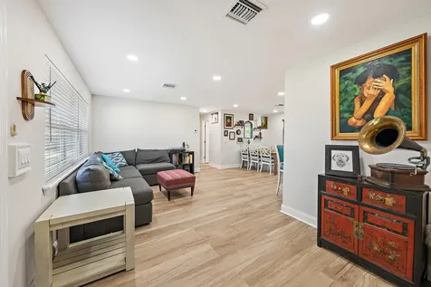 12015 Colony Avenue Palm Beach Gardens FL 33410