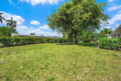12015 Colony Avenue Palm Beach Gardens FL 33410