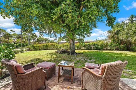 12015 Colony Avenue Palm Beach Gardens FL 33410