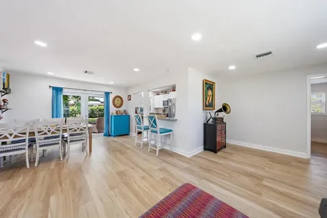 12015 Colony Avenue Palm Beach Gardens FL 33410