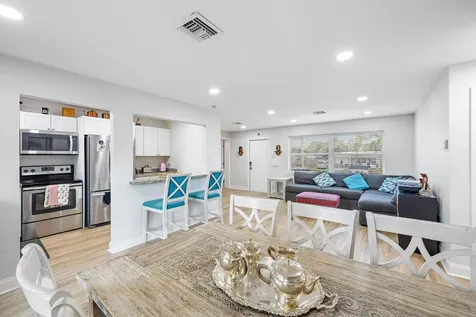 12015 Colony Avenue Palm Beach Gardens FL 33410