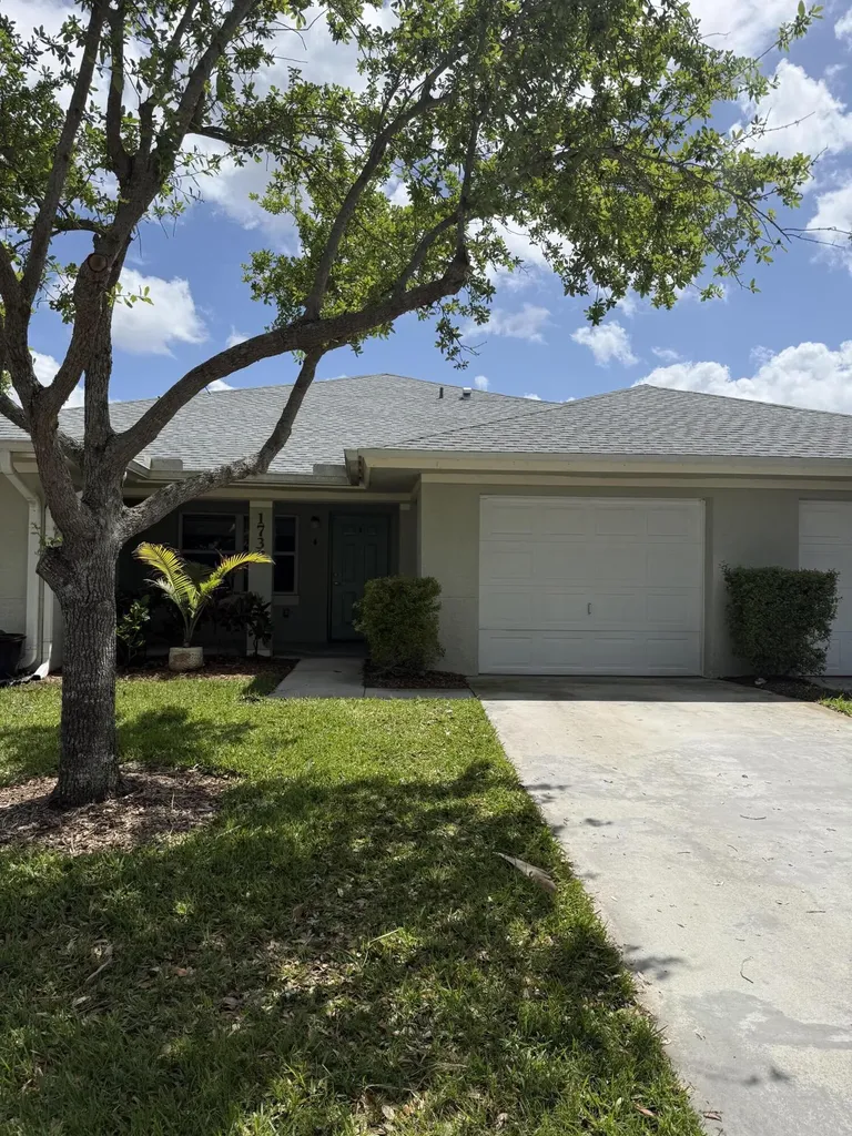 1739 N Dovetail Drive Fort Pierce FL 34982