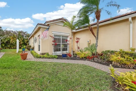 9724 SW Eastbrook Circle Port St Lucie FL 34987