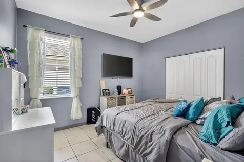 9724 SW Eastbrook Circle Port St Lucie FL 34987