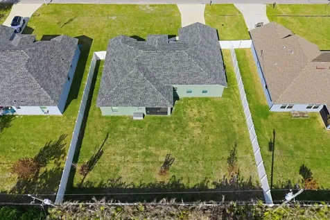 621 SE Prineville Street Port St Lucie FL 34983