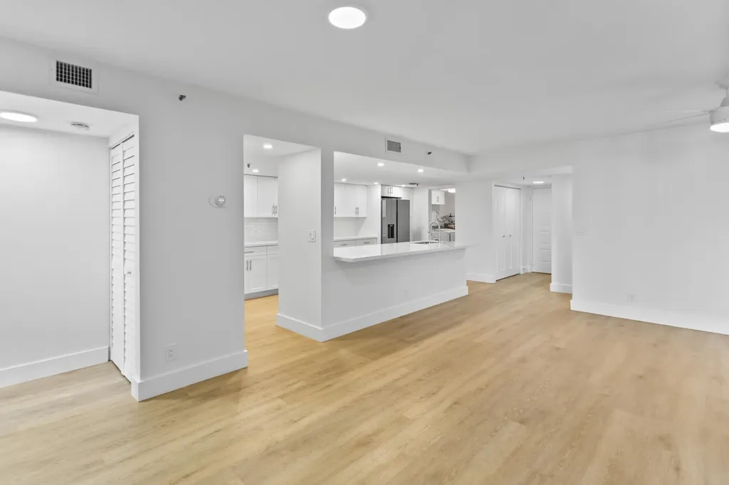 955 Egret Circle Delray Beach FL 33444