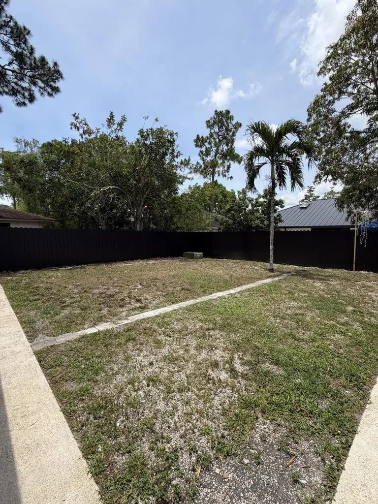 14118 Wellington Trace Wellington FL 33414