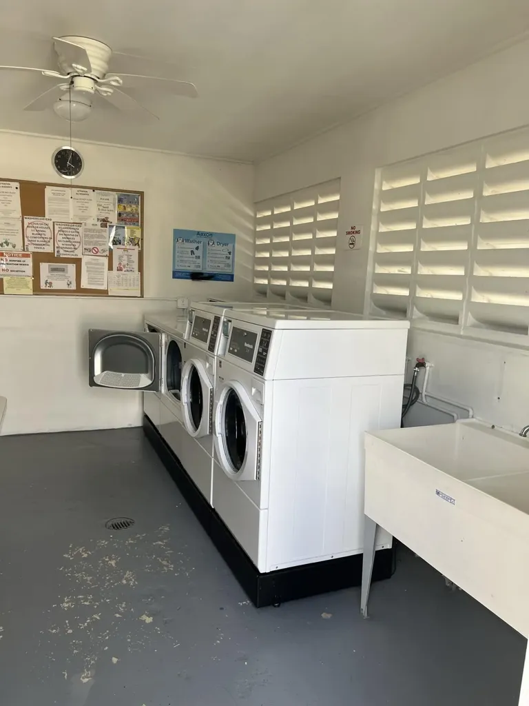 2736 Dudley Drive E West Palm Beach FL 33415