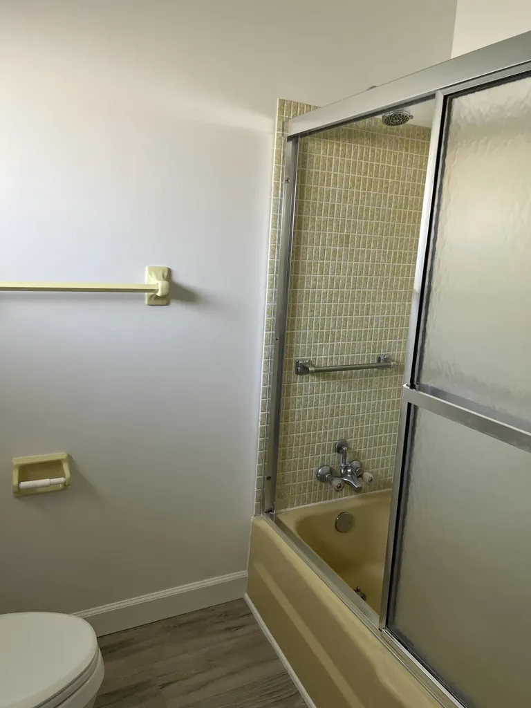 2736 Dudley Drive E West Palm Beach FL 33415