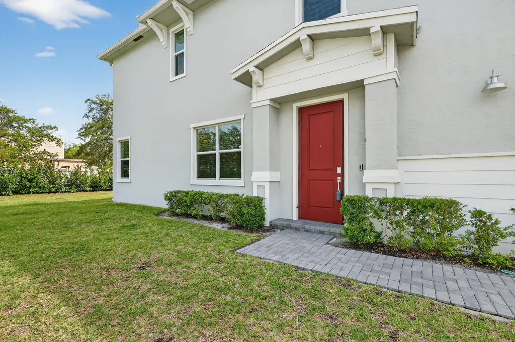 211 SE Woodbark Street Port St Lucie FL 34984