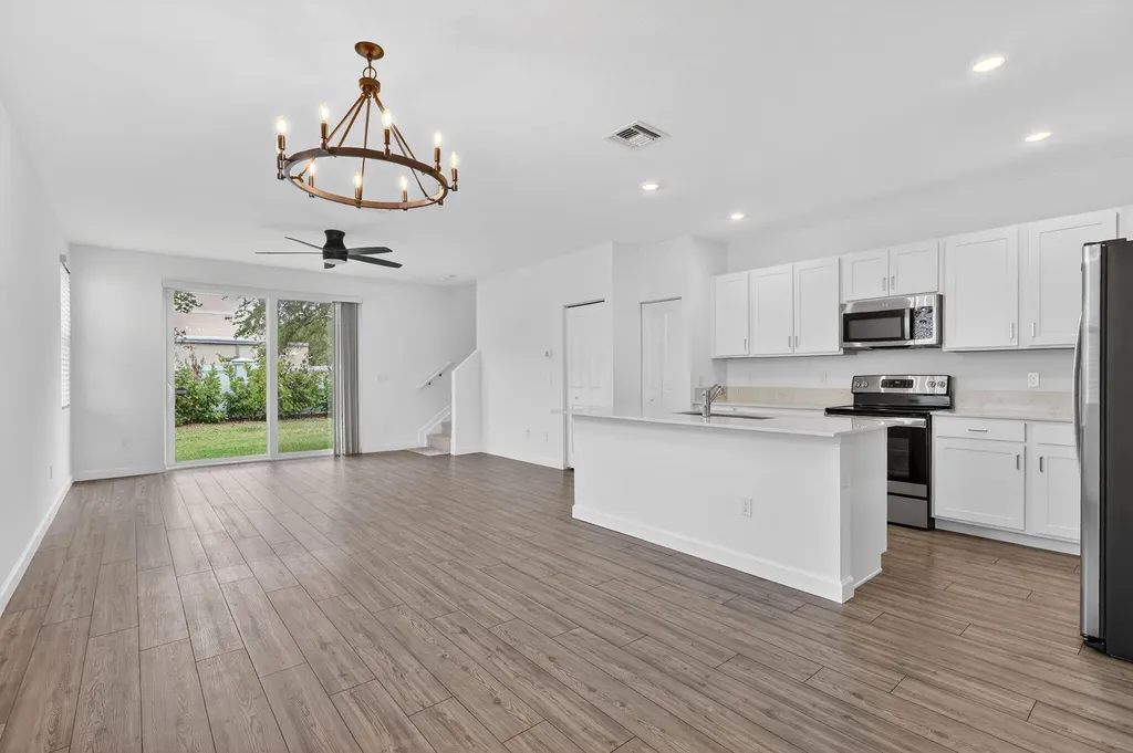 211 SE Woodbark Street Port St Lucie FL 34984