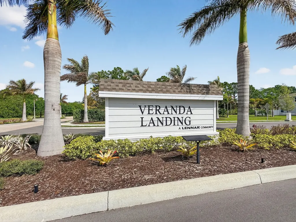 211 SE Woodbark Street Port St Lucie FL 34984