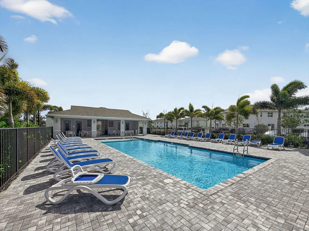211 SE Woodbark Street Port St Lucie FL 34984