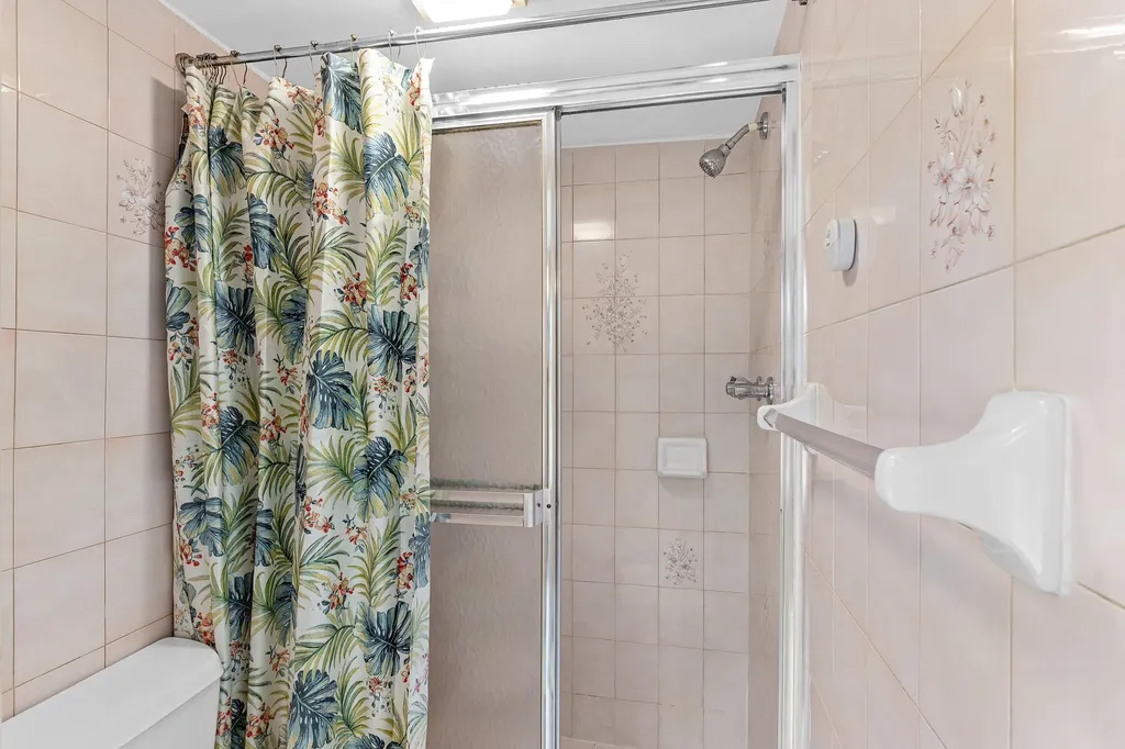 2561 Boundbrook Boulevard Palm Springs FL 33406