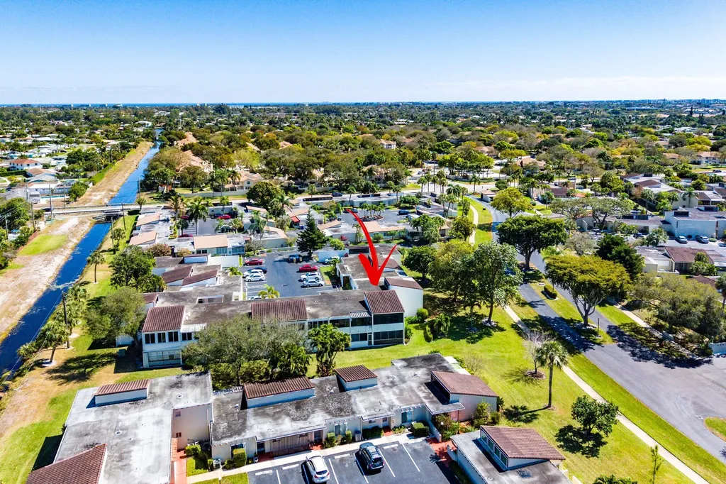 2561 Boundbrook Boulevard Palm Springs FL 33406