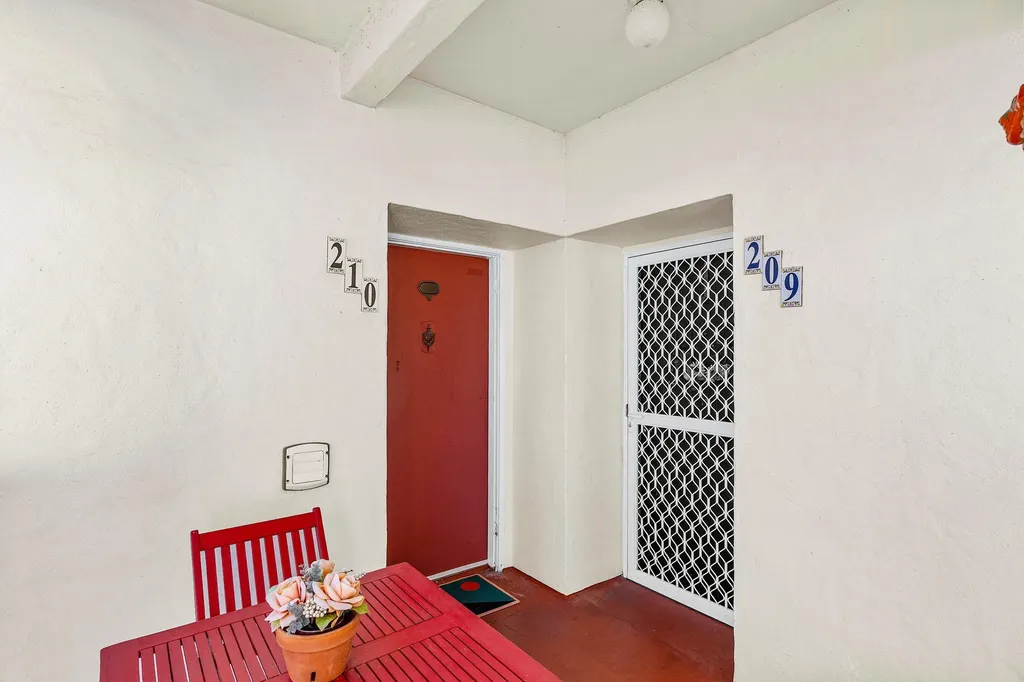 2561 Boundbrook Boulevard Palm Springs FL 33406
