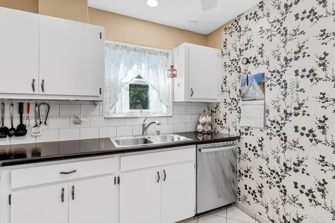 2561 Boundbrook Boulevard Palm Springs FL 33406
