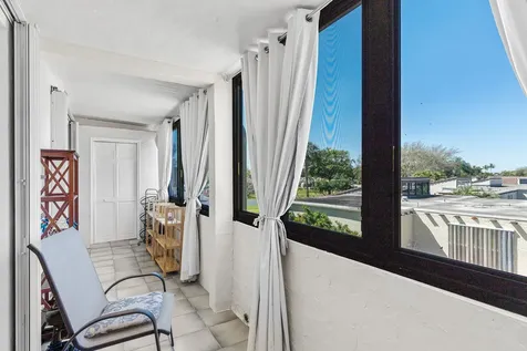 2561 Boundbrook Boulevard Palm Springs FL 33406