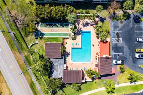 2561 Boundbrook Boulevard Palm Springs FL 33406
